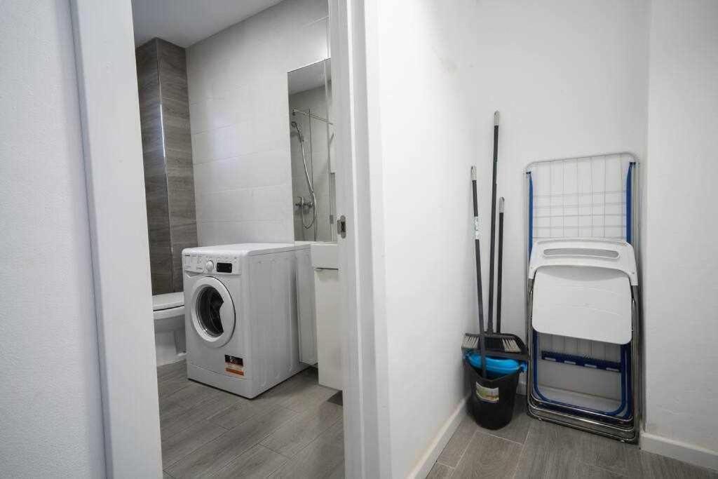 1 Room Atico Pedregalejo Malaga Ngoại thất bức ảnh
