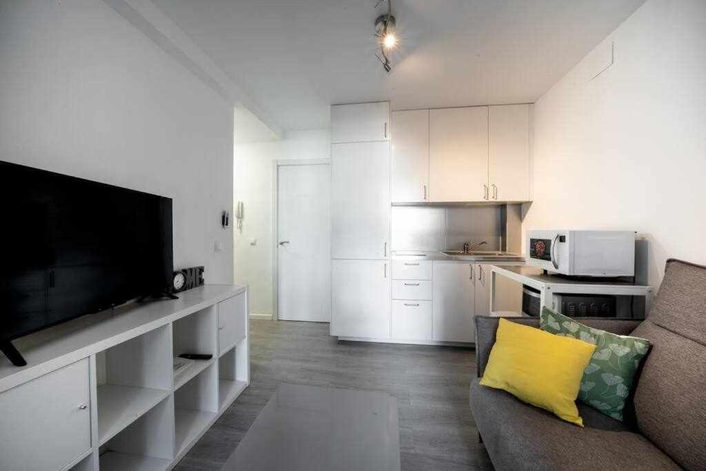 1 Room Atico Pedregalejo Malaga Ngoại thất bức ảnh