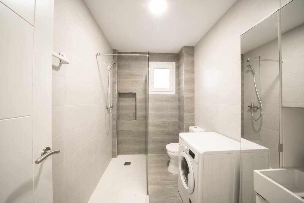 1 Room Atico Pedregalejo Malaga Ngoại thất bức ảnh