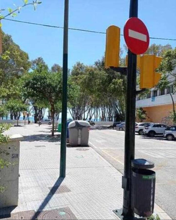 1 Room Atico Pedregalejo Malaga Ngoại thất bức ảnh